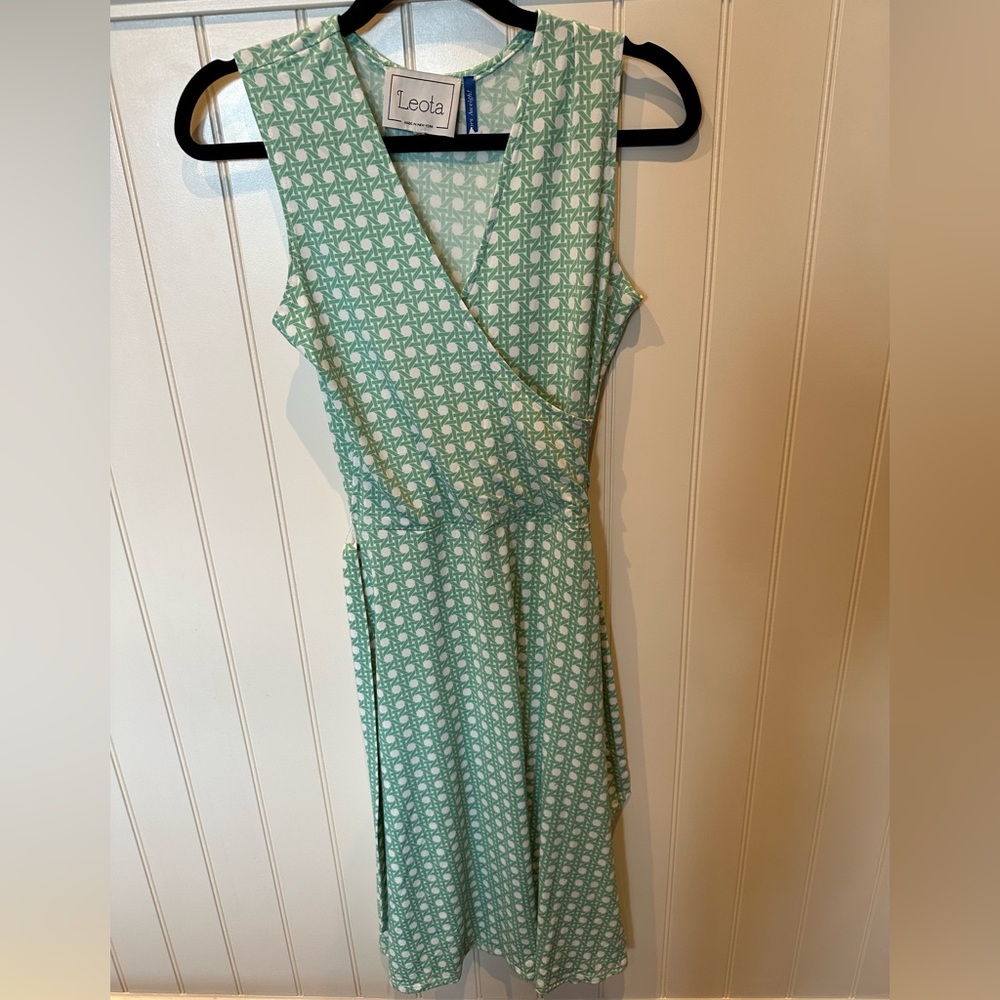 Leota Ladies Women’s Size Small Green & White Crossover Sleeveless Dress